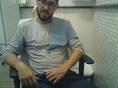 Snapshot of pdasgyn chatting on 8, 7, 2026 pdasgyn online show from 8, 7, 2026