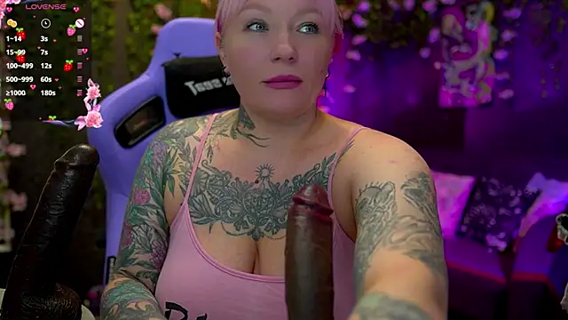 Snapshot of BlackedBarbie chatting on 19, 9, 2025 BlackedBarbie online show from 19, 9, 2025