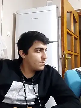 Snapshot of Kadir1320@xh chatting on 22, 10, 2025 Kadir1320xh online show from 22, 10, 2025