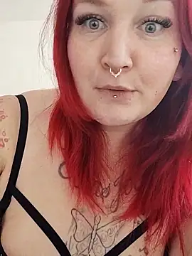 TiffiChantiT2 online show from 10, 3, 2025