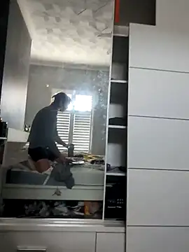 Snapshot of Nick-Ox chatting on 17, 9, 2025 Nick-Ox online show from 17, 9, 2025