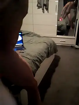 Snapshot of Nick-Ox chatting on 13, 11, 2025 Nick-Ox online show from 13, 11, 2025