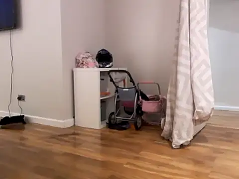 Snapshot of Nick-Ox chatting on 15, 11, 2025 Nick-Ox online show from 15, 11, 2025