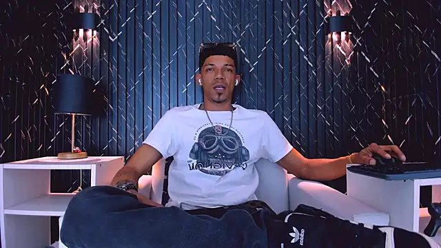 Gregory Sforza online show from 5, 4, 2026