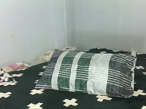 Snapshot of clover_cams1874 chatting on 7, 10, 2025 clover cams1874 online show from 7, 10, 2025