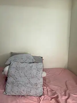 Snapshot of Ivelleee_ chatting on 14, 11, 2025 Ivelleee online show from 14, 11, 2025