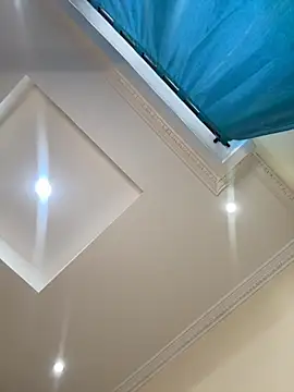 Snapshot of Ivelleee_ chatting on 24, 11, 2025 Ivelleee online show from 24, 11, 2025