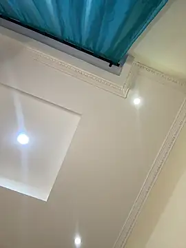 Snapshot of Ivelleee_ chatting on 9, 1, 2026 Ivelleee online show from 9, 1, 2026