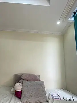 Snapshot of Ivelleee_ chatting on 12, 1, 2026 Ivelleee online show from 12, 1, 2026