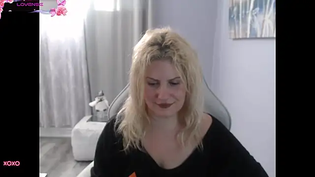 Snapshot of BellaStar84 chatting on 26, 9, 2025 BellaStar84 online show from 26, 9, 2025