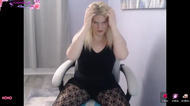 Snapshot of BellaStar84 chatting on 30, 9, 2025 BellaStar84 online show from 30, 9, 2025