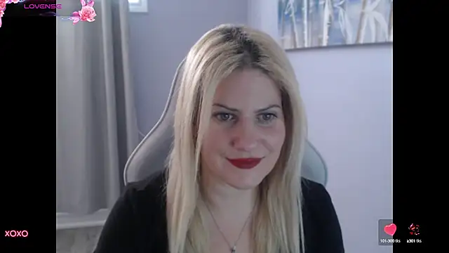Snapshot of BellaStar84 chatting on 2, 10, 2025 BellaStar84 online show from 2, 10, 2025