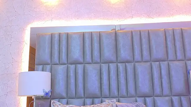 CamilaJohnston online show from 14, 4, 2026