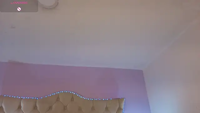 CarolineNasty online show from 6, 11, 2025