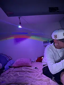 LoganPeny online show from 17, 11, 2025