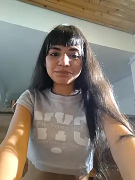 Snapshot of kitty-kryss chatting on 16, 11, 2025 kitty-kryss online show from 16, 11, 2025