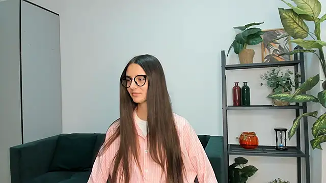 Snapshot of SunnCoote chatting on 13, 3, 2025 SunnCoote online show from 13, 3, 2025