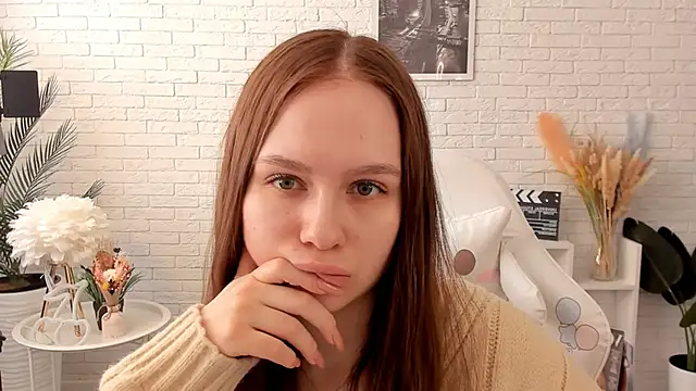 Snapshot of LoisCubitt chatting on 15, 3, 2025 LoisCubitt online show from 15, 3, 2025