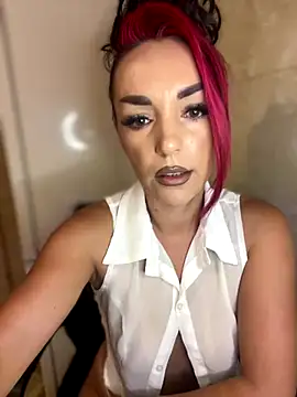 Snapshot of MeganFoxiy chatting on 25, 9, 2025 MeganFoxiy online show from 25, 9, 2025