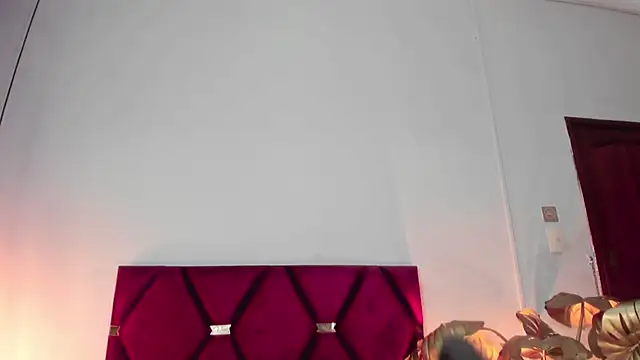 BeckyVidal online show from 4, 12, 2025