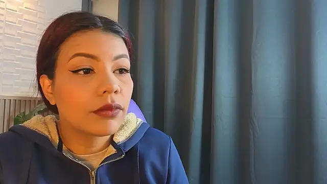 TiffanyWalk online show from 9, 4, 2026