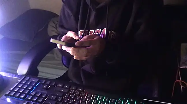 Snapshot of zhezheggin chatting on 16, 3, 2025 zhezheggin online show from 16, 3, 2025