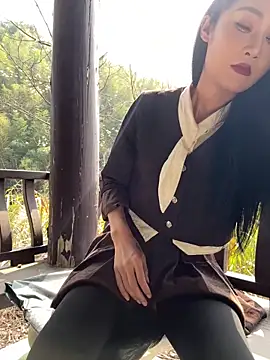 Snapshot of linger-23 chatting on 15, 3, 2026 linger-23 online show from 15, 3, 2026