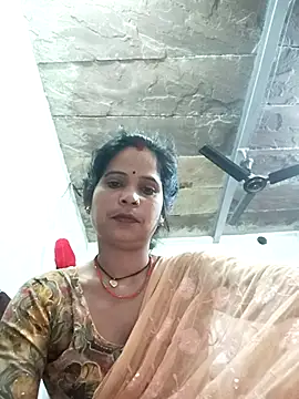 Reena27 online show from 12, 3, 2025