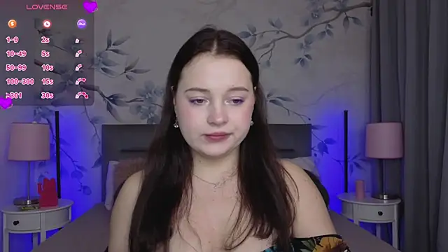 Snapshot of Cute_kitty- chatting on 5, 10, 2025 Cute kitty- online show from 5, 10, 2025