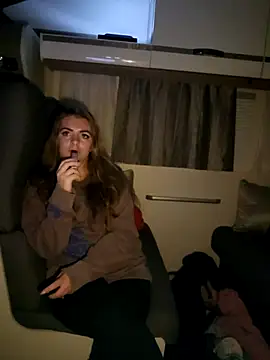 Snapshot of Amesthyst_destiny chatting on 10, 9, 2025 Amesthyst destiny online show from 10, 9, 2025