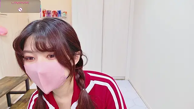 Snapshot of miharu01 chatting on 27, 2, 2026 miharu01 online show from 27, 2, 2026