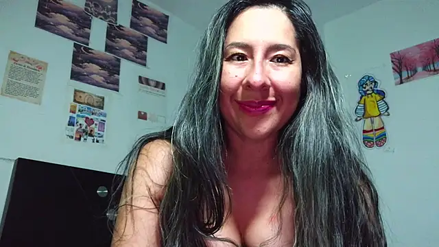 Snapshot of Malishka-fox chatting on 6, 10, 2025 Malishka-fox online show from 6, 10, 2025