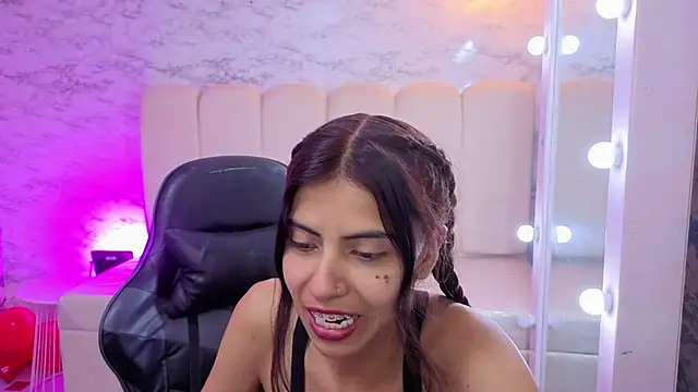 Snapshot of _Kitty_v chatting on 27, 2, 2026 Kitty v online show from 27, 2, 2026