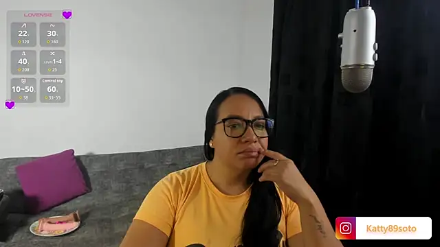 Snapshot of Kattysoto chatting on 12, 9, 2025 Kattysoto online show from 12, 9, 2025