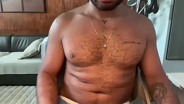 Snapshot of TopRaw3 chatting on 18, 9, 2025 TopRaw3 online show from 18, 9, 2025