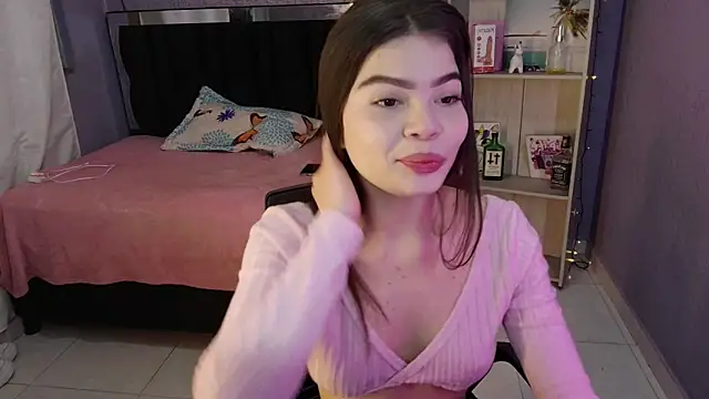 Snapshot of sweet_c4ndy chatting on 15, 10, 2025 sweet c4ndy online show from 15, 10, 2025