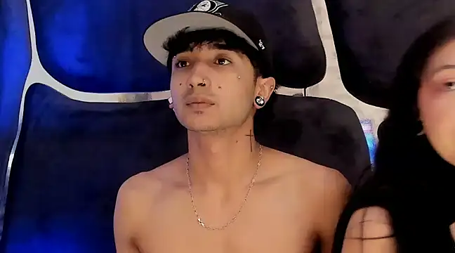 LauryAndNarem69 online show from 15, 3, 2025