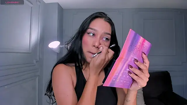 AmaliaCrus online show from 9, 4, 2026