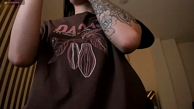 MaiaCollins online show from 8, 9, 2025