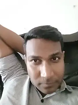 Snapshot of vikesh05 chatting on 4, 11, 2025 vikesh05 online show from 4, 11, 2025