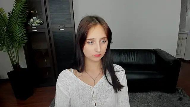 JulietMonli online show from 28, 9, 2025