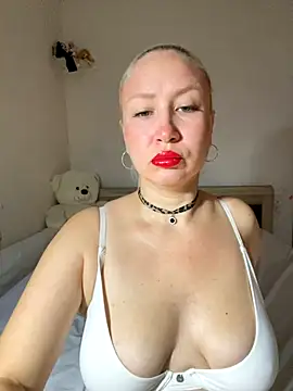 Nikusia online show from 18, 10, 2025