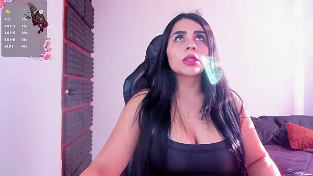 Snapshot of hannarusso chatting on 17, 1, 2026 hannarusso online show from 17, 1, 2026