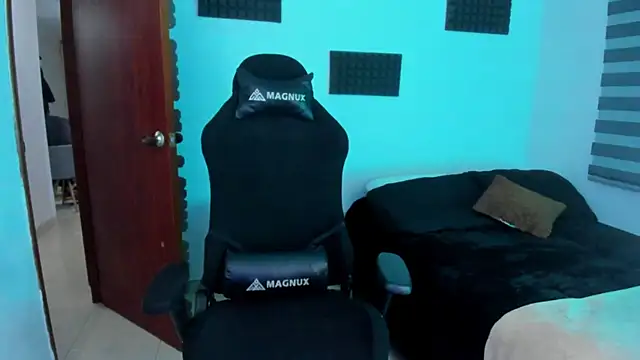 hannarusso online show from 5, 4, 2026