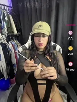 Snapshot of KatianPierce chatting on 12, 7, 2026 KatianPierce online show from 12, 7, 2026