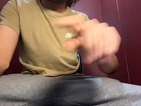 Snapshot of bwcizThrobbing chatting on 21, 11, 2025 bwcizThrobbing online show from 21, 11, 2025