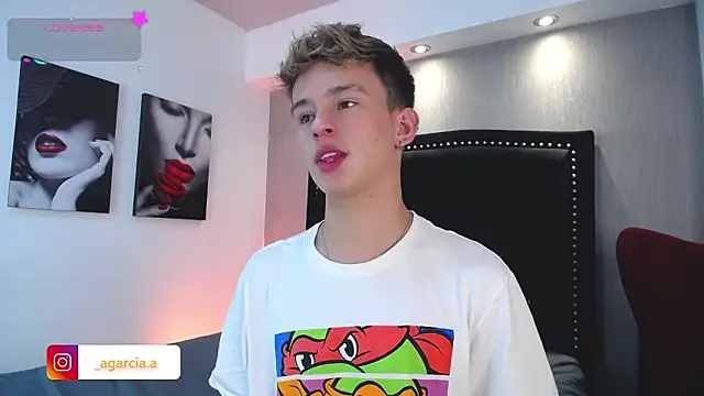 LiamWildx20 online show from 14, 2, 2026