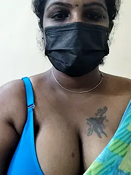 Snapshot of poojaa-rani chatting on 20, 3, 2025 poojaa-rani online show from 20, 3, 2025