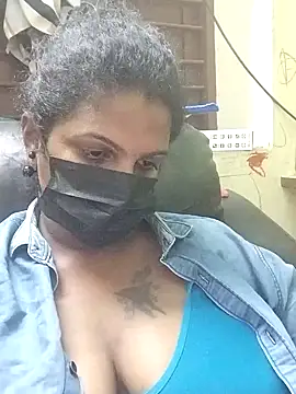 Snapshot of poojaa-rani chatting on 31, 10, 2025 poojaa-rani online show from 31, 10, 2025