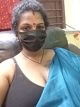 Snapshot of poojaa-rani chatting on 31, 1, 2026 poojaa-rani online show from 31, 1, 2026